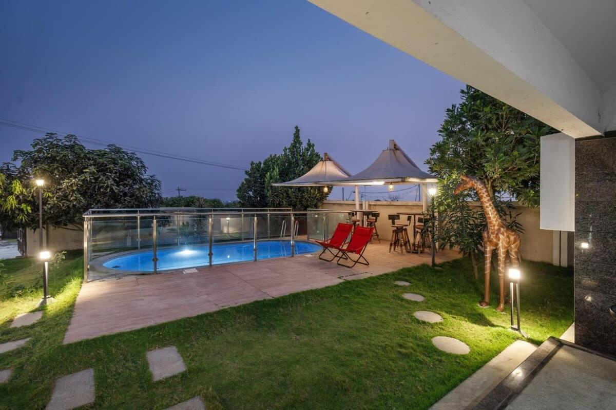 Blue Nest By Stayjadeparty Villalawn Hosūr Exterior foto